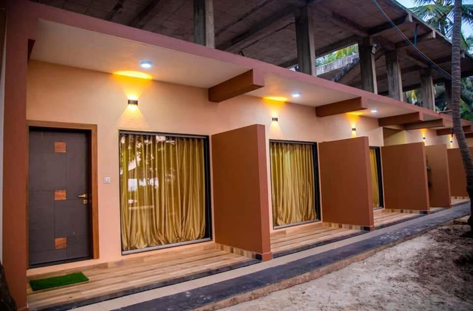Sunlight Beach Resort Bhogwe Dış mekan fotoğraf